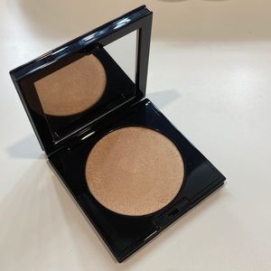 Pat McGrath Labs skin fetish divine glow highlighter in golden nectar